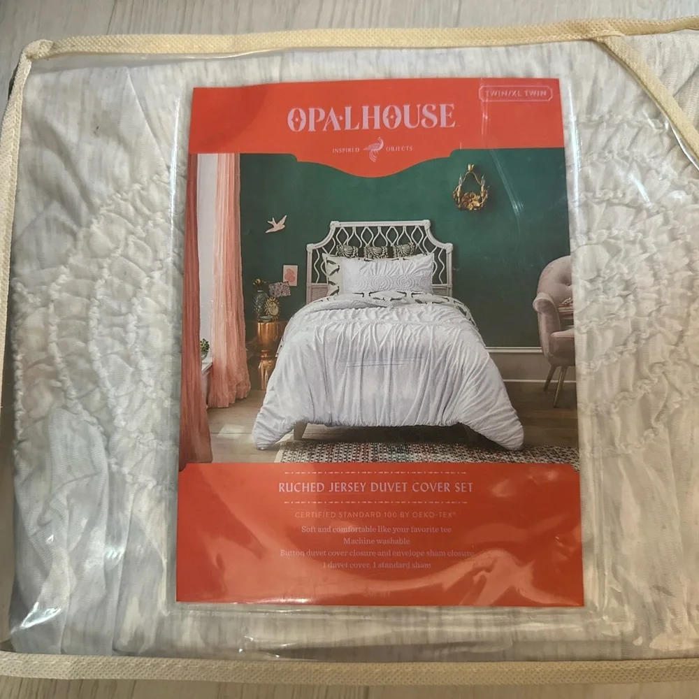 New Opalhouse ruched duver cover set